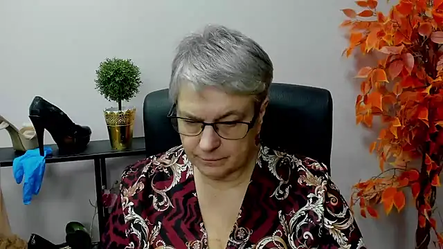 IrisDream online show from 12/19/24, 10:24