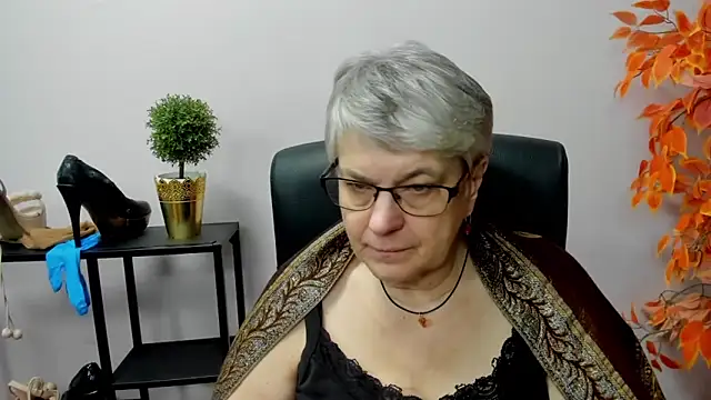 IrisDream online show from 12/31/24, 01:19