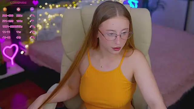 SilverrMoon online show from 11/03/25, 08:32