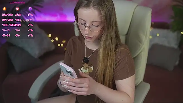 SilverrMoon online show from 04/07/26, 06:47