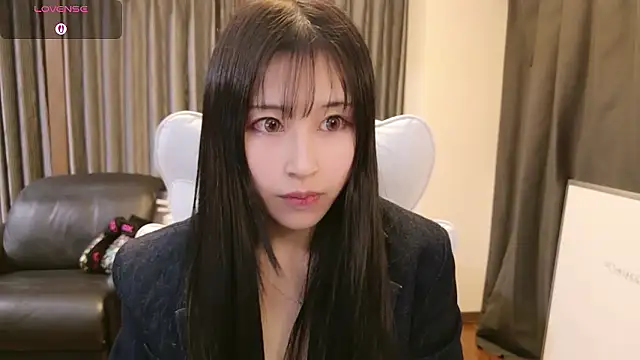 -satomi-jp online show from 02/06/26, 02:20