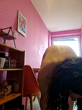 Josephine LIVE online show from 04/11/26, 09:02