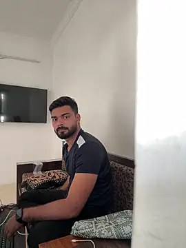 hotboysammy online show from 12/06/24, 04:36