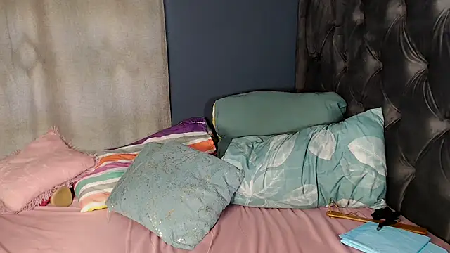 SultryBusty online show from 01/15/25, 11:32