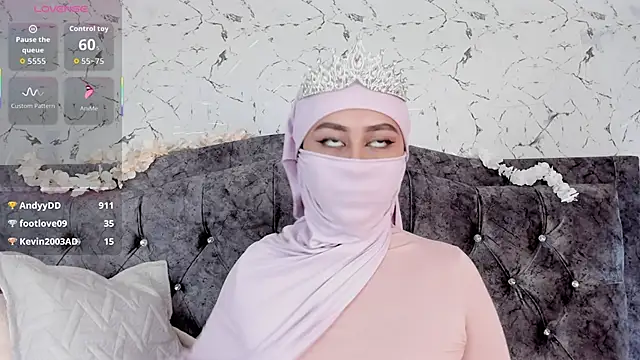 iiris  online show from 09/25/25, 04:54