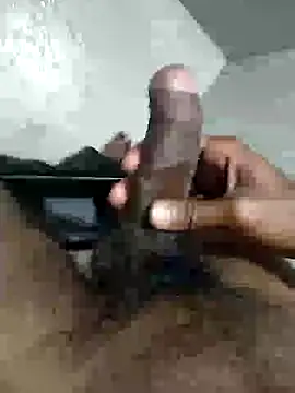 Snapshot of biggest_lund_ chatting on 01/11/25, 11:45 biggest lund online show from 01/11/25, 11:45