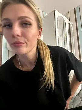 Liya my online show from 09/30/25, 04:34