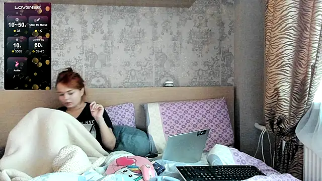 purebeautie13 online show from 12/19/24, 11:07