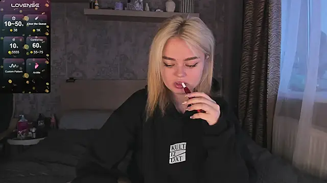 purebeautie13 online show from 01/29/25, 12:13