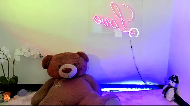 kendal scott1 online show from 01/04/25, 10:02