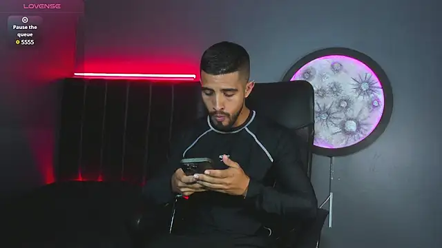 khriss brown online show from 03/18/25, 09:53