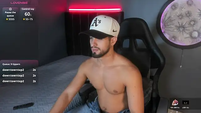 khriss brown online show from 12/16/25, 10:26