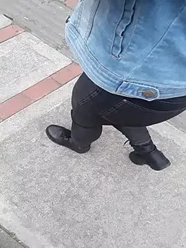 sophie banger online show from 09/12/25, 07:36