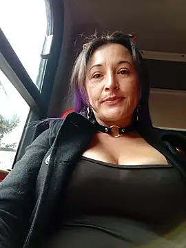 sophie banger online show from 09/29/25, 08:02