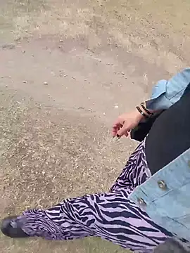 Snapshot of sophie_banger chatting on 01/18/26, 08:23 sophie banger online show from 01/18/26, 08:23