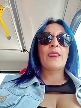 Snapshot of sophie_banger chatting on 02/06/26, 05:27 sophie banger online show from 02/06/26, 05:27