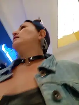 Snapshot of sophie_banger chatting on 02/10/26, 08:24 sophie banger online show from 02/10/26, 08:24