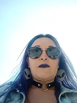 Snapshot of sophie_banger chatting on 02/27/26, 07:25 sophie banger online show from 02/27/26, 07:25