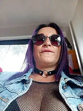 sophie banger online show from 04/14/26, 06:25