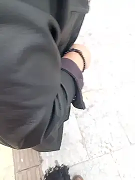 sophie banger online show from 04/18/26, 07:58