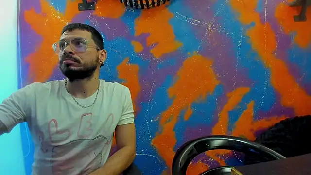 leondevereda online show from 09/18/25, 10:12