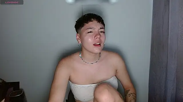 Snapshot of TRIXIE_TANG28 chatting on 03/06/25, 08:48 TRIXIE TANG28 online show from 03/06/25, 08:48