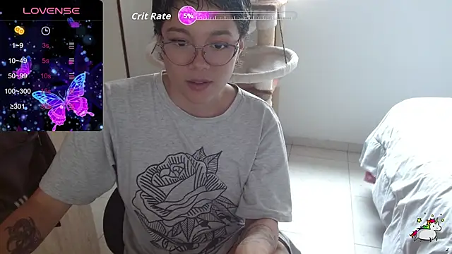 Snapshot of TRIXIE_TANG28 chatting on 10/09/25, 03:10 TRIXIE TANG28 online show from 10/09/25, 03:10