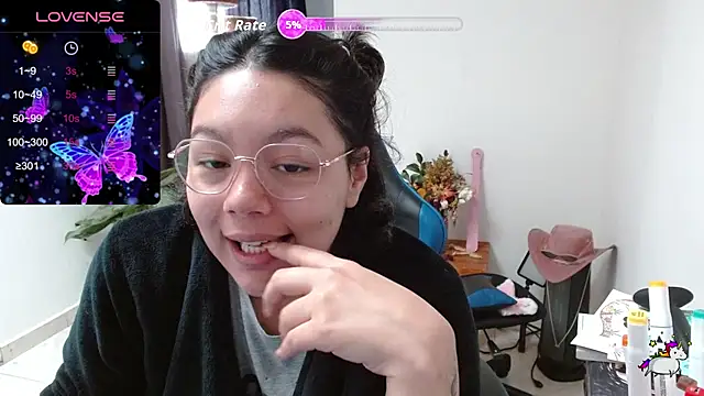 TRIXIE TANG28 online show from 03/09/26, 02:43