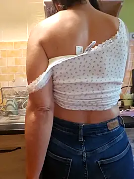 Snapshot of Ortensialady76 chatting on 09/23/25, 02:09 Ortensialady76 online show from 09/23/25, 02:09