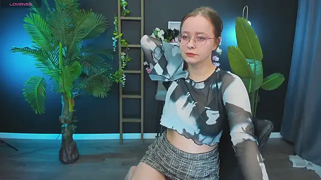 CassieCool online show from 01/18/25, 08:30