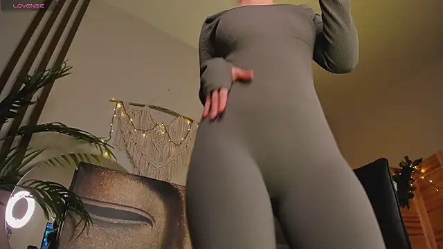 CassieCool online show from 01/29/25, 11:56