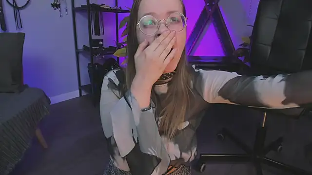 CassieCool online show from 02/09/25, 03:32