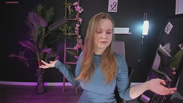 CassieCool online show from 03/11/25, 09:15