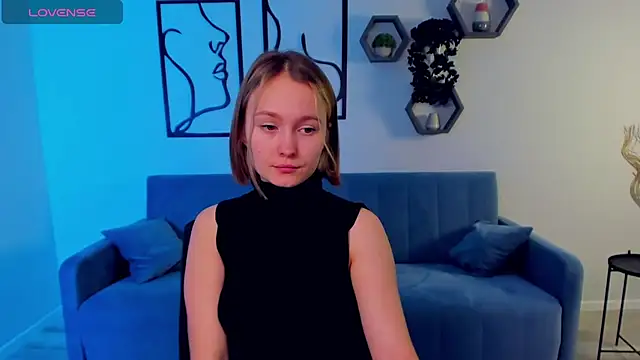 Snapshot of BritnieCute chatting on 01/31/25, 08:22 BritnieCute online show from 01/31/25, 08:22