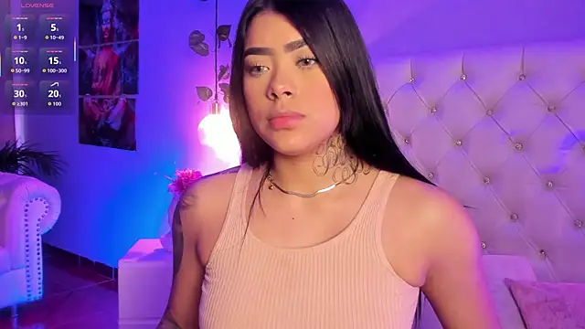 Snapshot of ZoeHarris chatting on 09/24/25, 12:08 ZoeHarris online show from 09/24/25, 12:08