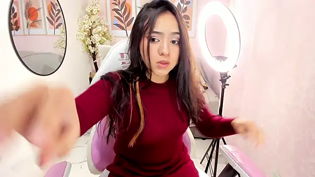 Snapshot of Zafiro_t18 chatting on 01/19/25, 12:17 Zafiro t18 online show from 01/19/25, 12:17