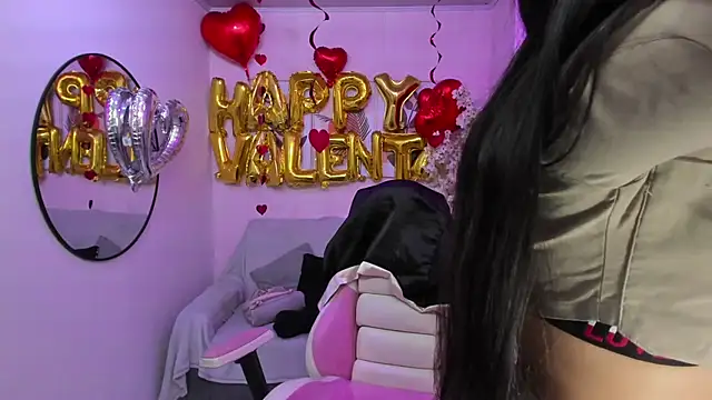 Snapshot of Zafiro_t18 chatting on 02/15/25, 07:39 Zafiro t18 online show from 02/15/25, 07:39