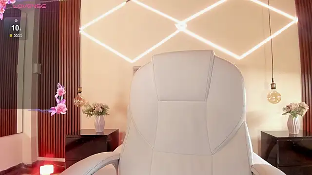 Snapshot of BellaClaiir chatting on 01/16/26, 01:48 BellaClaiir online show from 01/16/26, 01:48