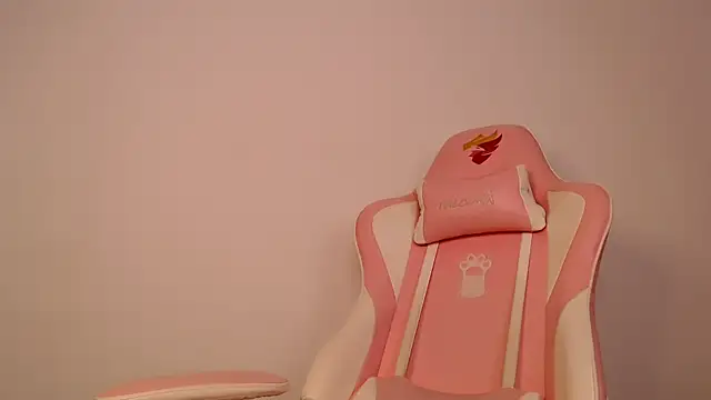 Snapshot of Natasha_mh2 chatting on 01/06/25, 03:09 Natasha mh2 online show from 01/06/25, 03:09