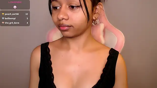 Snapshot of Natasha_mh2 chatting on 03/05/25, 12:27 Natasha mh2 online show from 03/05/25, 12:27