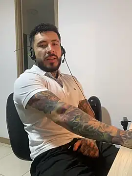 LeoSalvatore  online show from 12/26/24, 05:47