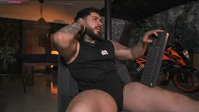 LeoSalvatore  online show from 11/09/25, 11:19