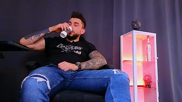 MightyAaron66 online show from 03/11/25, 07:48