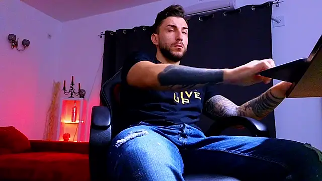 MightyAaron66 online show from 09/13/25, 01:27