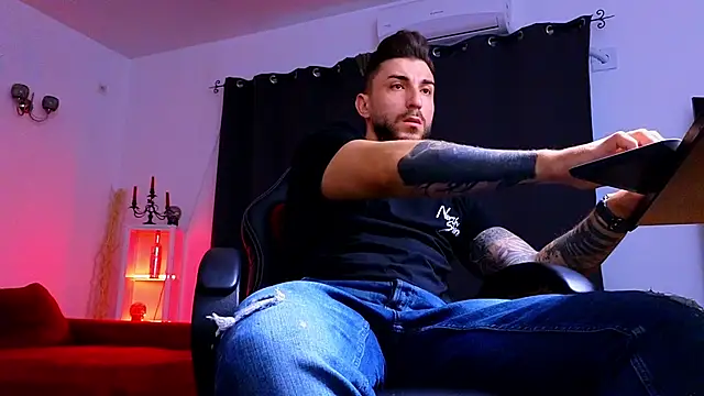 MightyAaron66 online show from 09/22/25, 04:03