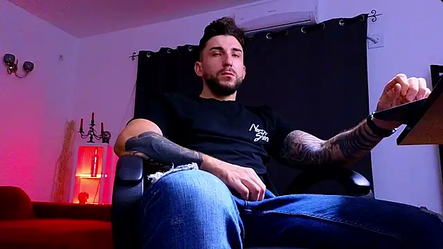 MightyAaron66 online show from 10/01/25, 01:33