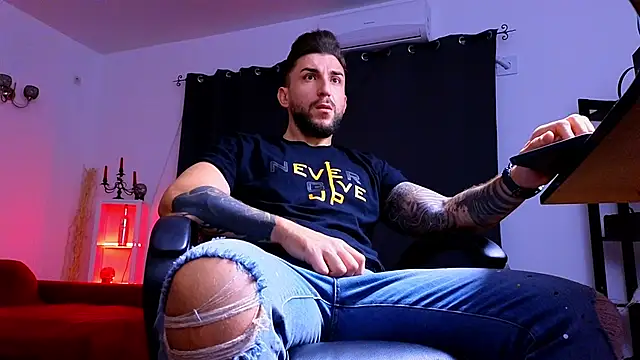 MightyAaron66 online show from 10/06/25, 02:31