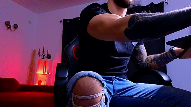 MightyAaron66 online show from 11/07/25, 03:39