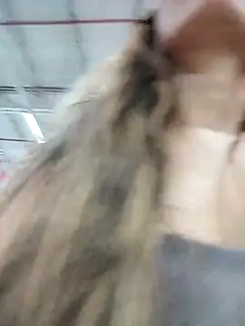 cuteluci  online show from 02/16/25, 06:54