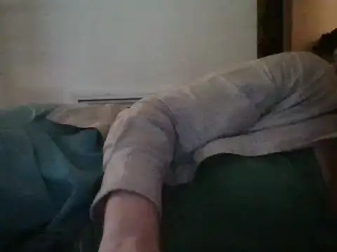 Snapshot of Emilylyn2501 chatting on 12/05/24, 02:22 Emilylyn2501 online show from 12/05/24, 02:22